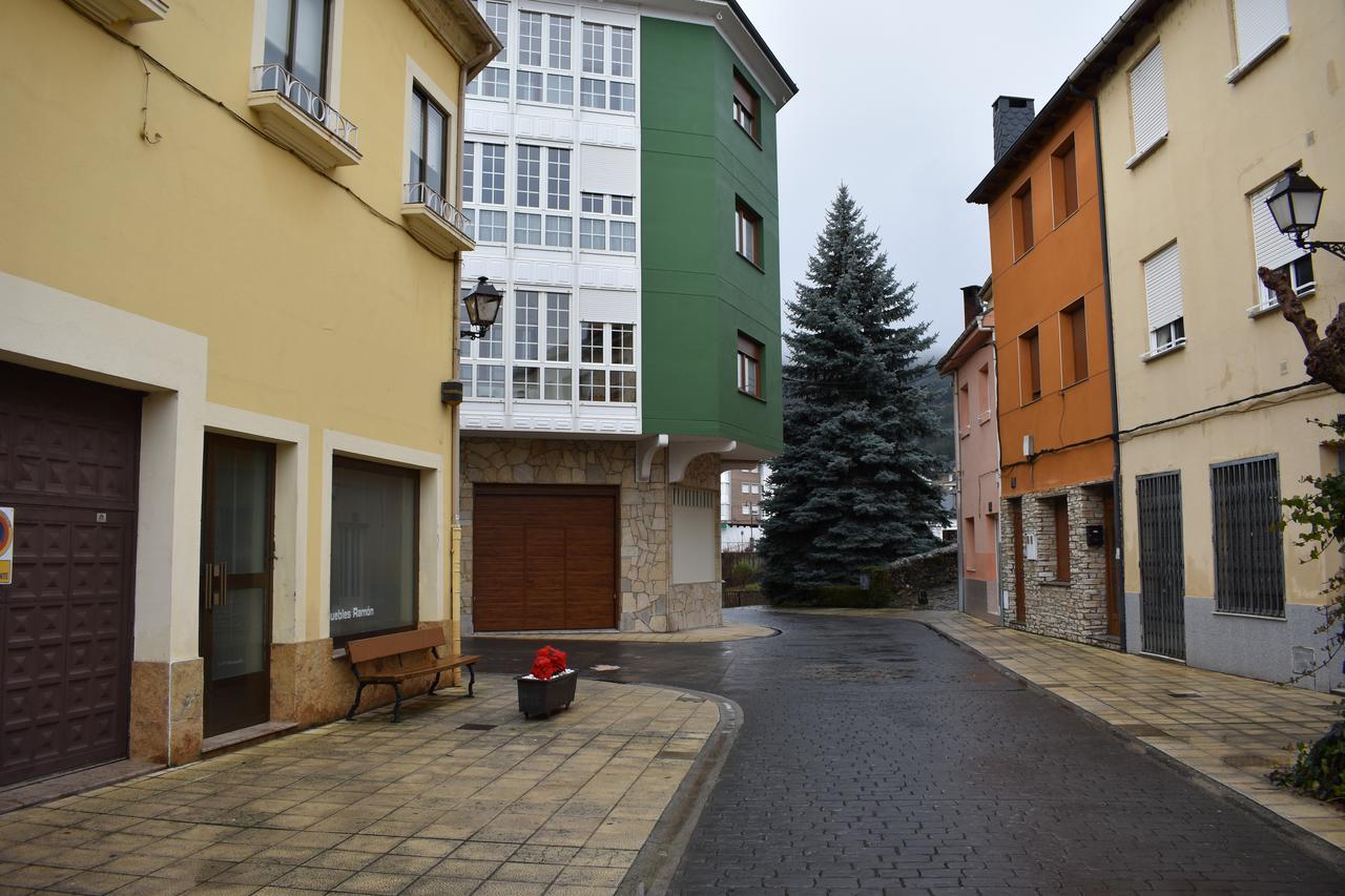Vega de Espinareda Apartamentos Picea Azul מראה חיצוני תמונה